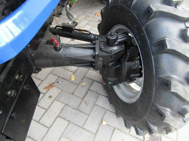 Донг Фенг Інша, об'ємом двигуна 4.04 л та пробігом 1 тис. км за 8400 $, фото 3 на Automoto.ua