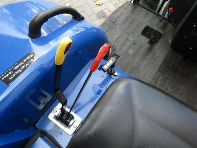 Донг Фенг Інша, об'ємом двигуна 4.04 л та пробігом 1 тис. км за 8400 $, фото 12 на Automoto.ua