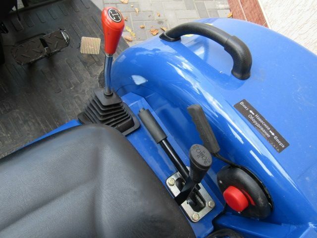 Донг Фенг Інша, об'ємом двигуна 4.04 л та пробігом 1 тис. км за 8400 $, фото 11 на Automoto.ua