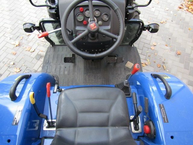 Донг Фенг Інша, об'ємом двигуна 4.04 л та пробігом 1 тис. км за 8400 $, фото 8 на Automoto.ua