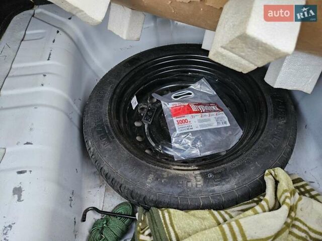 Белый Донг Фенг E11K, объемом двигателя 0 л и пробегом 55 тыс. км за 9000 $, фото 22 на Automoto.ua