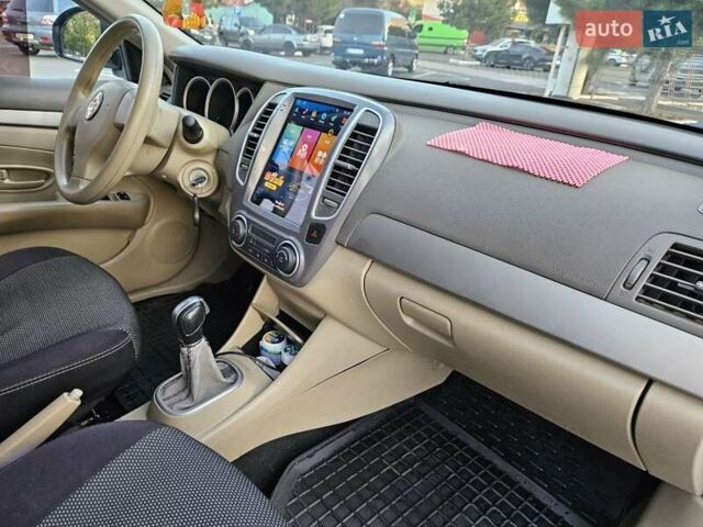 Белый Донг Фенг E11K, объемом двигателя 0 л и пробегом 55 тыс. км за 9000 $, фото 32 на Automoto.ua