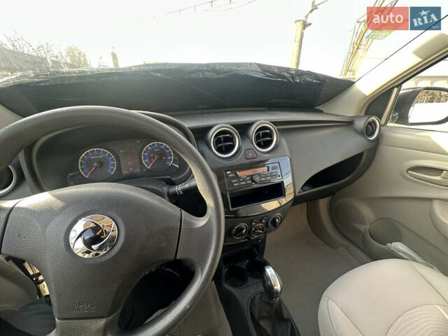 Білий Донг Фенг ER30, об'ємом двигуна 0 л та пробігом 15 тис. км за 2999 $, фото 7 на Automoto.ua