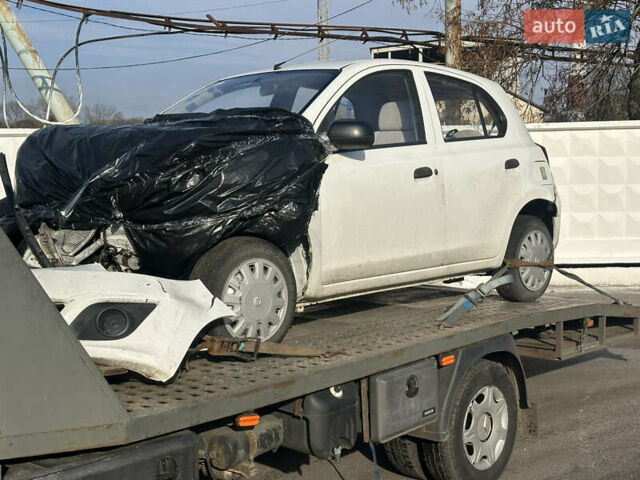 Білий Донг Фенг ER30, об'ємом двигуна 0 л та пробігом 15 тис. км за 2999 $, фото 4 на Automoto.ua