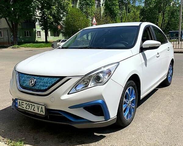 Белый Донг Фенг Fengxing S50-EV, объемом двигателя 0 л и пробегом 44 тыс. км за 11000 $, фото 11 на Automoto.ua