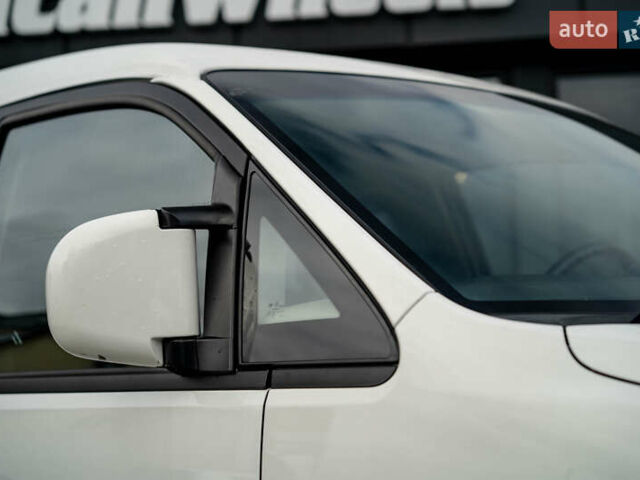 Белый Донг Фенг M5EV, объемом двигателя 0 л и пробегом 32 тыс. км за 22900 $, фото 8 на Automoto.ua