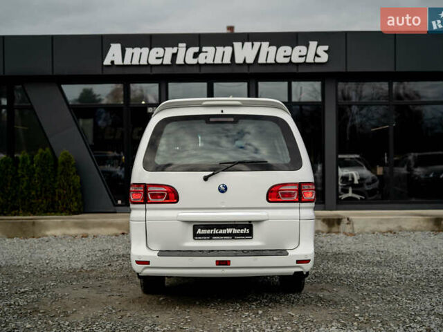 Белый Донг Фенг M5EV, объемом двигателя 0 л и пробегом 32 тыс. км за 22900 $, фото 5 на Automoto.ua