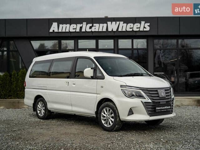 Белый Донг Фенг M5EV, объемом двигателя 0 л и пробегом 32 тыс. км за 22900 $, фото 2 на Automoto.ua