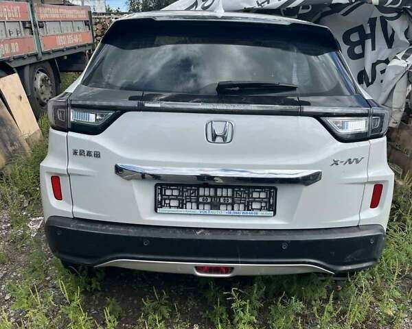 Белый Донг Фенг X-NV, объемом двигателя 0 л и пробегом 41 тыс. км за 7000 $, фото 3 на Automoto.ua