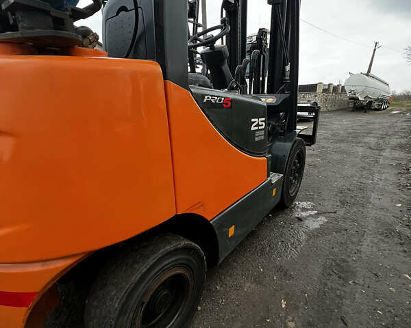 Оранжевый Дусан 255 LC-V, объемом двигателя 2 л и пробегом 6 тыс. км за 12999 $, фото 11 на Automoto.ua