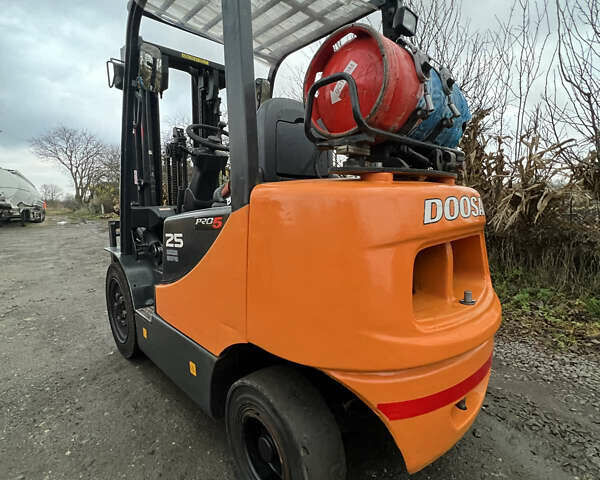 Оранжевый Дусан 255 LC-V, объемом двигателя 2 л и пробегом 6 тыс. км за 12999 $, фото 18 на Automoto.ua