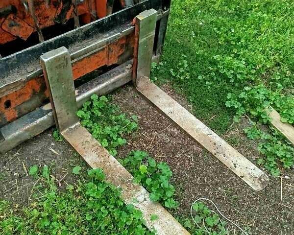 Оранжевый Дусан 450 plus, объемом двигателя 3 л и пробегом 120 тыс. км за 15800 $, фото 1 на Automoto.ua