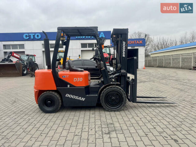 Оранжевый Дусан D 30C, объемом двигателя 0 л и пробегом 5 тыс. км за 12800 $, фото 6 на Automoto.ua