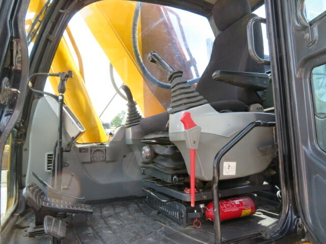 Дусан Другая, объемом двигателя 0 л и пробегом 0 тыс. км за 98329 $, фото 2 на Automoto.ua