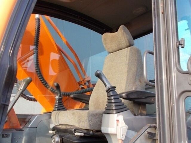 Дусан Другая, об'ємом двигуна 0 л та пробігом 0 тис. км за 65000 $, фото 6 на Automoto.ua