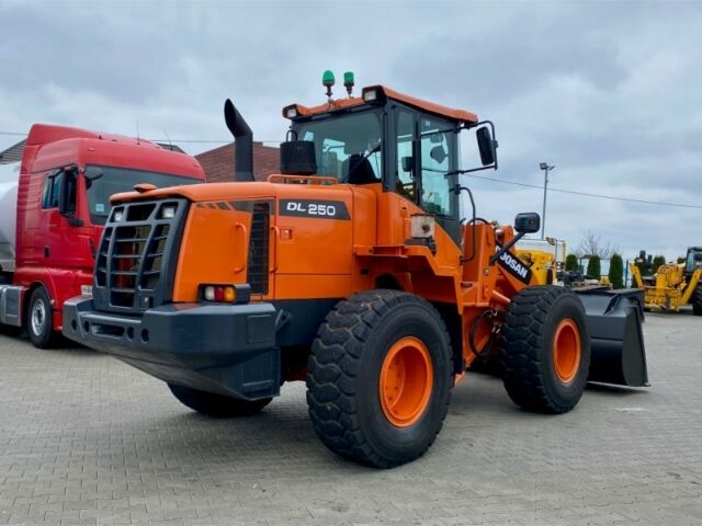 Дусан Другая, об'ємом двигуна 0 л та пробігом 0 тис. км за 49900 $, фото 7 на Automoto.ua