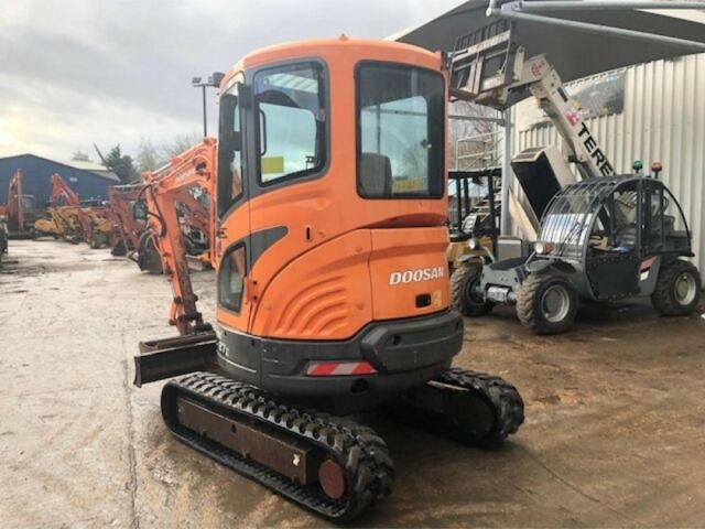 Дусан DX27Z, об'ємом двигуна 6 л та пробігом 0 тис. км за 24949 $, фото 3 на Automoto.ua