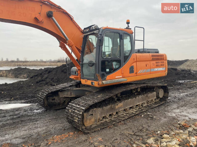 Помаранчевий Дусан DX 255LC, об'ємом двигуна 5.9 л та пробігом 12 тис. км за 72000 $, фото 5 на Automoto.ua
