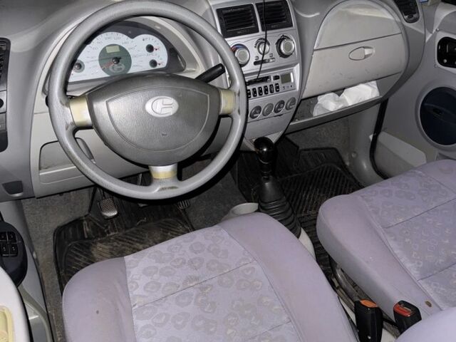 Белый Другая Другая, объемом двигателя 1.1 л и пробегом 139 тыс. км за 1399 $, фото 3 на Automoto.ua