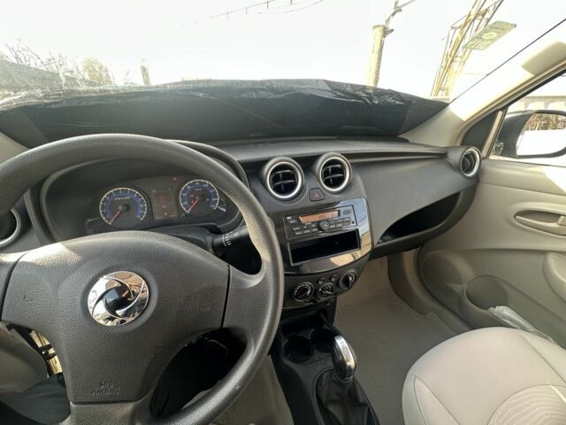 Белый Другая Другая, объемом двигателя 0 л и пробегом 15 тыс. км за 2999 $, фото 7 на Automoto.ua