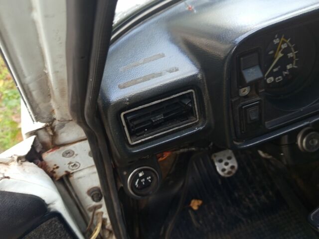 Белый Другая Другая, объемом двигателя 1 л и пробегом 200 тыс. км за 473 $, фото 6 на Automoto.ua