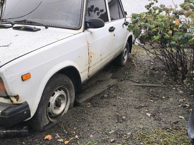 Белый Другая Другая, объемом двигателя 0 л и пробегом 50 тыс. км за 400 $, фото 2 на Automoto.ua