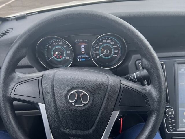 Белый Другая Другая, объемом двигателя 0 л и пробегом 35 тыс. км за 9000 $, фото 6 на Automoto.ua