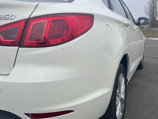 Белый Другая Другая, объемом двигателя 0 л и пробегом 35 тыс. км за 9000 $, фото 2 на Automoto.ua