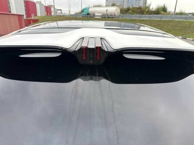 Белый Другая Другая, объемом двигателя 0 л и пробегом 11 тыс. км за 58000 $, фото 3 на Automoto.ua