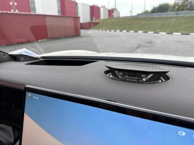 Белый Другая Другая, объемом двигателя 0 л и пробегом 11 тыс. км за 58000 $, фото 6 на Automoto.ua