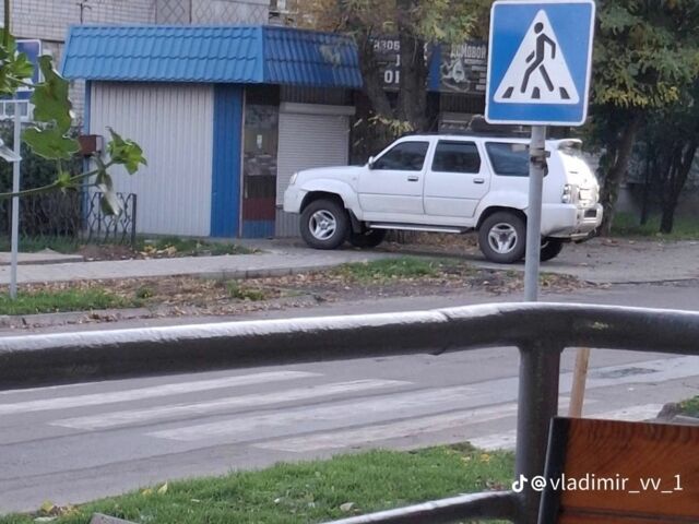 Білий Інша Інша, об'ємом двигуна 2.2 л та пробігом 1 тис. км за 3333 $, фото 5 на Automoto.ua