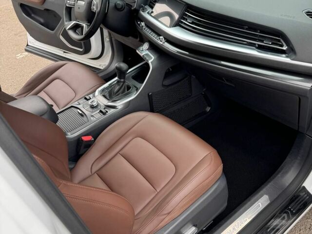 Білий Інша Інша, об'ємом двигуна 2 л та пробігом 150 тис. км за 17100 $, фото 4 на Automoto.ua