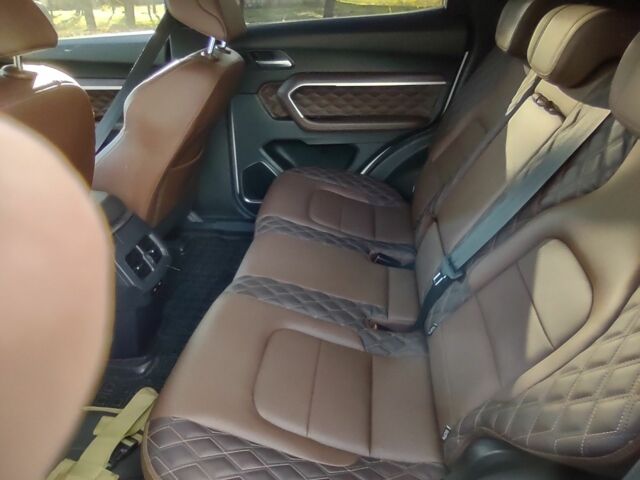 Белый Другая Другая, объемом двигателя 2 л и пробегом 9 тыс. км за 22813 $, фото 7 на Automoto.ua