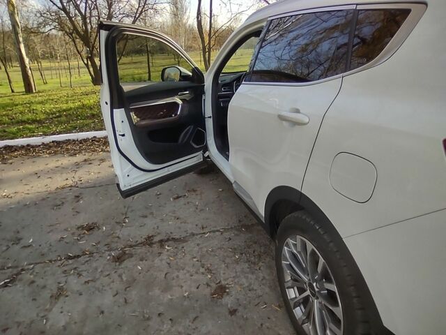 Белый Другая Другая, объемом двигателя 2 л и пробегом 9 тыс. км за 22813 $, фото 3 на Automoto.ua