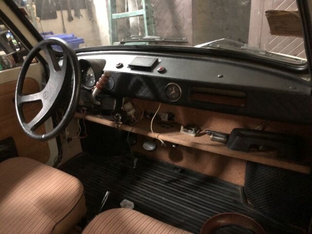 Бежевый Другая Другая, объемом двигателя 0 л и пробегом 30 тыс. км за 1200 $, фото 5 на Automoto.ua