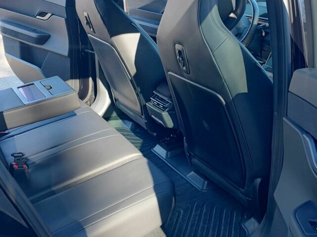 Черный Другая Другая, объемом двигателя 0 л и пробегом 19 тыс. км за 27500 $, фото 12 на Automoto.ua