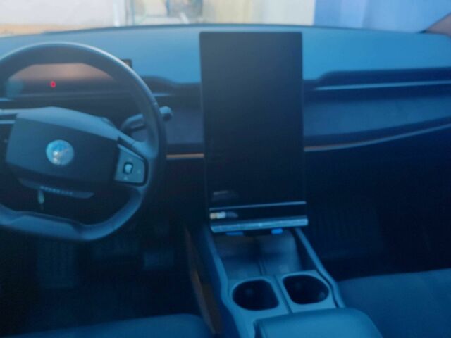 Черный Другая Другая, объемом двигателя 0 л и пробегом 19 тыс. км за 27500 $, фото 9 на Automoto.ua