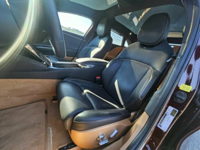 Червоний Інша Інша, об'ємом двигуна 0 л та пробігом 19 тис. км за 16000 $, фото 9 на Automoto.ua