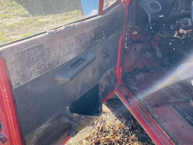 Красный Другая Другая, объемом двигателя 1.4 л и пробегом 80 тыс. км за 1500 $, фото 11 на Automoto.ua