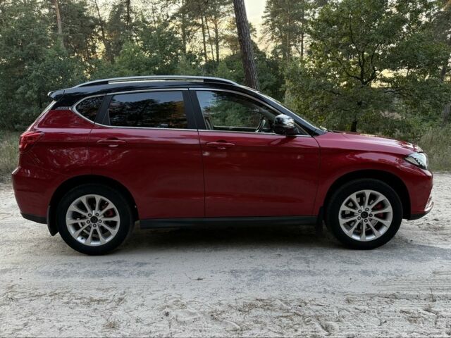 Червоний Інша Інша, об'ємом двигуна 1.5 л та пробігом 70 тис. км за 17000 $, фото 2 на Automoto.ua