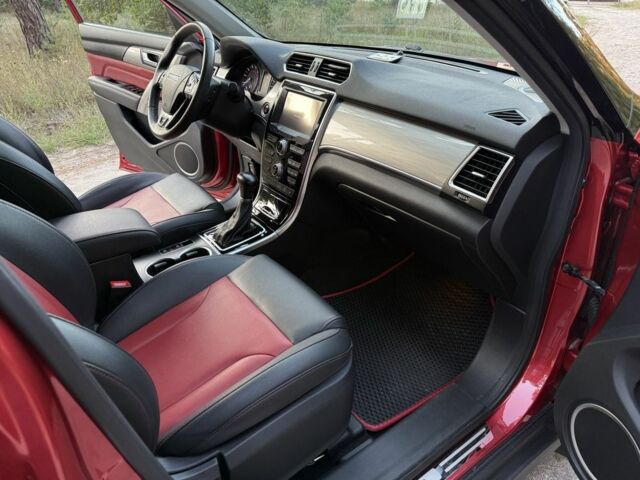 Червоний Інша Інша, об'ємом двигуна 1.5 л та пробігом 70 тис. км за 17000 $, фото 13 на Automoto.ua