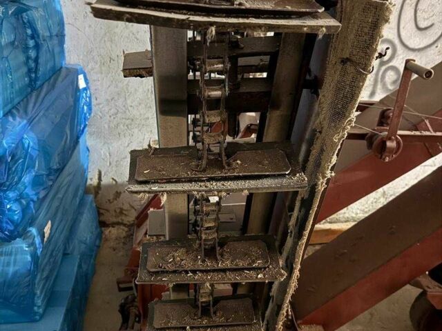 Другая Другая, объемом двигателя 0 л и пробегом 0 тыс. км за 1500 $, фото 5 на Automoto.ua