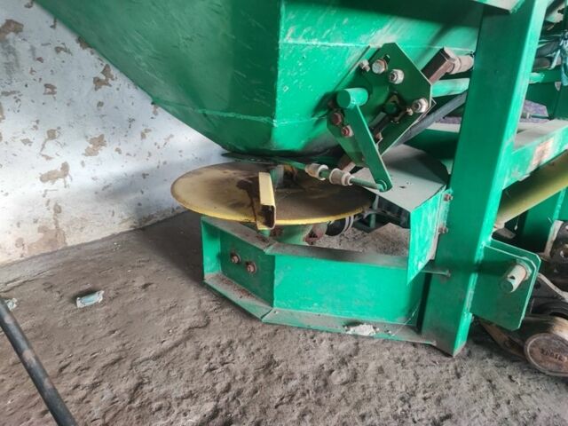 Другая Другая, объемом двигателя 0 л и пробегом 0 тыс. км за 1000 $, фото 2 на Automoto.ua