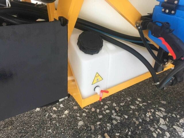 Другая Другая, объемом двигателя 0 л и пробегом 0 тыс. км за 850000 $, фото 1 на Automoto.ua