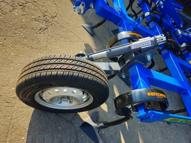 Другая Другая, объемом двигателя 0 л и пробегом 0 тыс. км за 2998 $, фото 5 на Automoto.ua