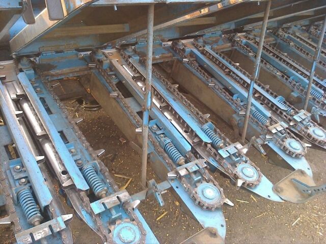 Другая Другая, объемом двигателя 2 л и пробегом 200 тыс. км за 7088 $, фото 5 на Automoto.ua