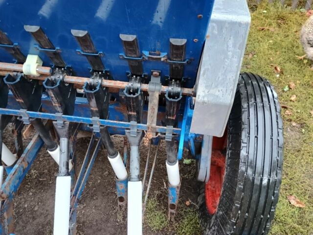 Другая Другая, объемом двигателя 0 л и пробегом 0 тыс. км за 1900 $, фото 6 на Automoto.ua