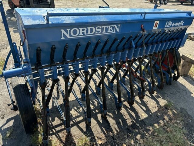 Другая Другая, объемом двигателя 0 л и пробегом 0 тыс. км за 1350 $, фото 4 на Automoto.ua