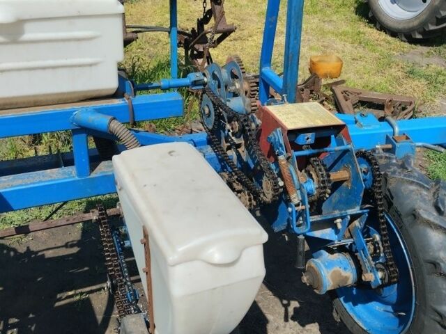 Другая Другая, объемом двигателя 0 л и пробегом 0 тыс. км за 2670 $, фото 4 на Automoto.ua