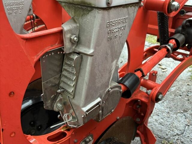 Другая Другая, объемом двигателя 0 л и пробегом 0 тыс. км за 39500 $, фото 9 на Automoto.ua